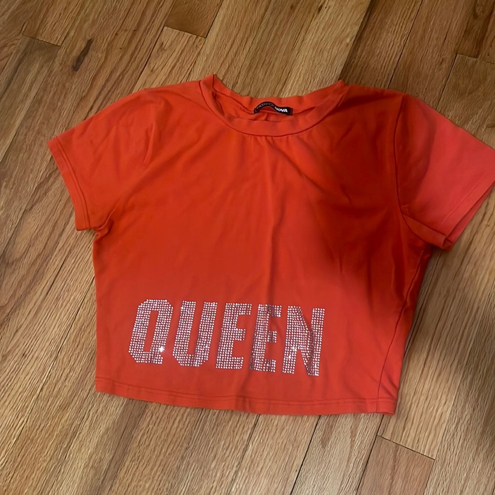 Crop Top - Picture 2 of 7